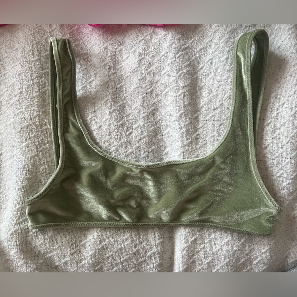 Green velvet triangl bikini top